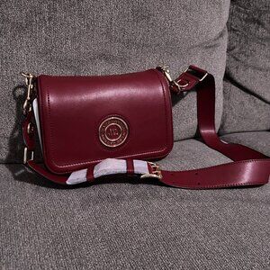 Marc Jacobs Women's Full Flap Logo Shoulder Bag in Syrah -Authentic